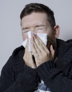 鼻の下が痛い時の鼻水のかみ方